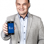 Adam Kornacki ambasadorem usługi mobiParking