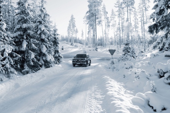 Jak przygotować samochód do zimy? LIFESTYLE, Motoryzacja - O czym poza wymianą opon na zimowe powinniśmy pamiętać, aby przygotować nasze auto na śnieg i mróz?