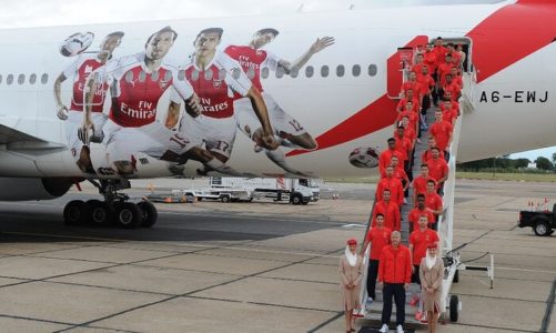 Linie Emirates prezentują samolot w barwach Arsenalu