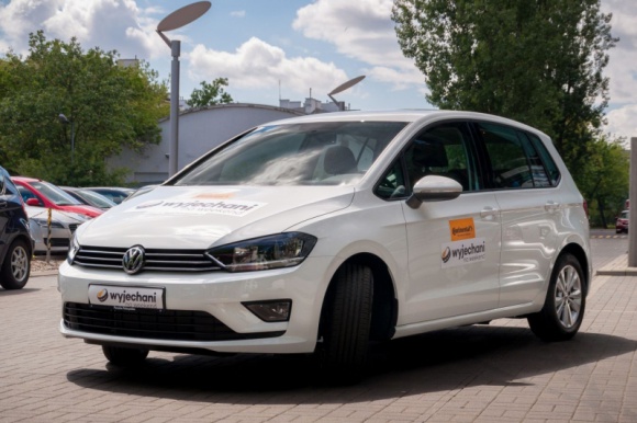 Zamek Czocha najlepszym miejscem na weekend BIZNES, Motoryzacja - Znamy zwycięzców konkursu „Wyjechani na weekend"! Główna nagroda – samochód Volkswagen Golf Sportsvan – trafił do Jolanty Łuczki za wpis o Zamku Czocha. Partnerem konkursu jest Continental Opony Polska, wiodący dostawca rozwiązań dla branży motoryzacyjnej na świecie.