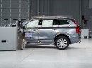 Volvo XC90 zwycięzcą trudnego testu zderzeniowego IIHS