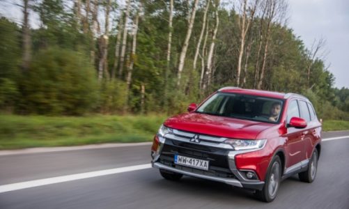 MITSUBISHI OUTLANDER 2016 NOMINOWANY DO FINAŁU KONKURSU O TYTUŁ BEST BUY!