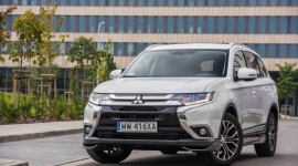 Zmienione na 100 sposobów Mitsubishi Outlander 2016 już w Polsce!