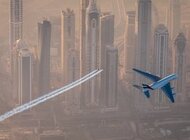 Wyjątkowy lot samolotu A380 linii Emirates oraz duetu Jetman Dubai