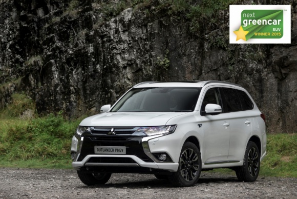 Mitsubishi Outlander PHEV SUV-em roku 2015!