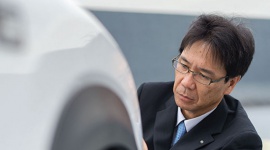 Takeaki Kato. Tak wygląda praca głównego inżyniera Lexusa. LIFESTYLE, Motoryzacja - Szef Inżynierów Lexusa, Takeaki Kato, jest przeważnie bardzo zajętym człowiekiem. Znajduje jednak czas, aby w ciągu niespełna pół godziny opowiedzieć o swojej pracy. Jak na niego to zaskakująco spokojne 30 minut.