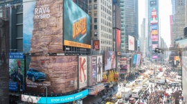 RAV4 na Times Square