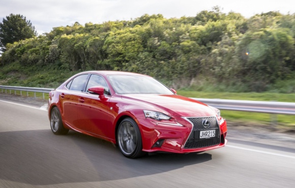 Lexus zdominował ranking Most reliable cars 2016 w badaniu Driver Power