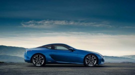 LEXUS LC: Od wizjonerskiego konceptu do fascynującego efektu produkcyjnego LIFESTYLE, Motoryzacja - Wywiad z Głównym Inżynierem modelu LC Koji Sato oraz z Głównym Designerem Lexusa - Tadao Mori.