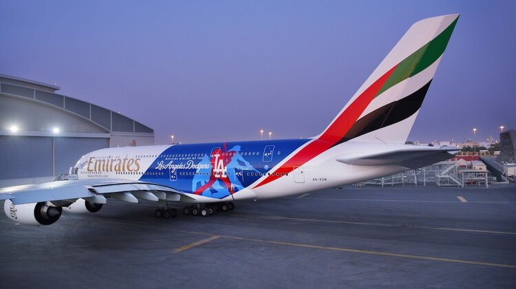 Dwa samoloty A380 Emirates lądują w Los Angeles i Wiedniu nowe produkty/usługi, transport - Przewoźnik otworzył drugie codzienne połączenie A380 do Los Angeles i pierwsze do Wiednia tego samego dnia