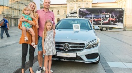 KOLEJNY SZCZĘŚLIWIEC WYGRYWA LUKSUSOWY SAMOCHÓD W KONKURSIE DREAM CAR COMPETITIO LIFESTYLE, Motoryzacja - 11 lipca 2016 roku w Krakowie miało miejsce oficjalne wręczenie samochodu marki Mercedes zwycięzcy drugiej edycji konkursu Dream Car Competition.