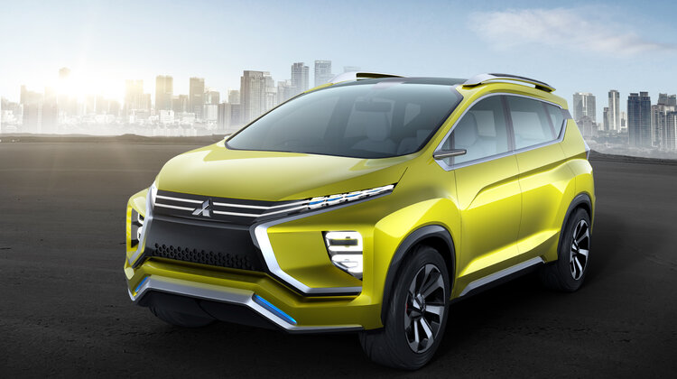 Światowy debiut Mitsubishi XM Concept! nowe produkty/usługi, wydarzenia - Mitsubishi Motors Corporation (MMC) przedstawia koncept małego crossovera MPV o nazwie MITSUBISHI XM*1 Concept podczas salonu GAIKINDO Indonesia International Auto Show 2016*2. Concept car łączy wytrzymałość auta typu SUV z uniwersalnością minivana.