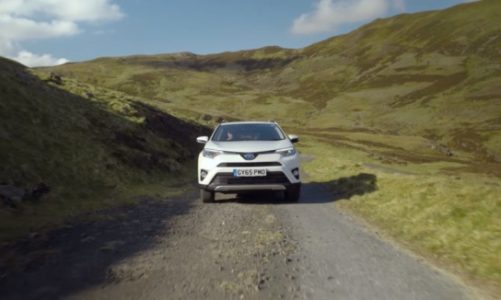 Toyota RAV4 na diabelskiej drodze