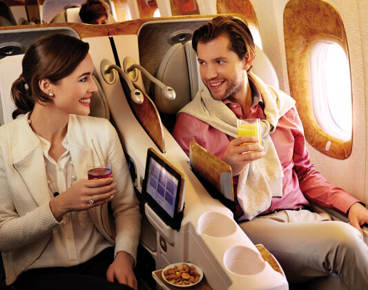 Emirates ze stałą ofertą specjalną na bilety w klasie biznes nowe produkty/usługi, transport - Oferta obejmuje ponad 150 kierunków w siatce przewoźnika