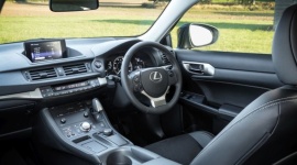 Lexus CT z nowymi specyfikacjami na rok 2017 BIZNES, Motoryzacja - Lexus przedstawił nowe specyfikacje modelu CT 200h dla rocznika 2017, obejmujące wzbogaconą wersję Sport i nowy wariant Executive Edition, a także opcje wyposażenia dla wszystkich wariantów kompaktowej hybrydy.