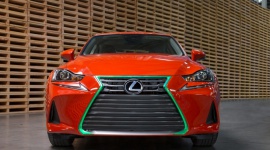 Lexus IS na ostro