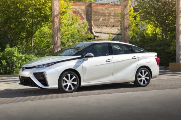 Toyota promuje wodorowego Mirai w Kanadzie