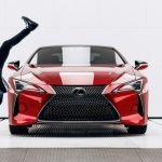 Lexus wystartuje na Super Bowl