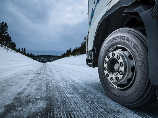 Nokian Heavy Tyres wprowadza na rynek Hakkapeliittę Truck F2