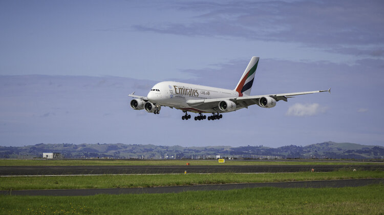 Linie Emirates świętują udany pierwszy rok najdłuższego bezpośredniego połączenia A380 na świecie nowe produkty/usługi, transport - Czwartek, 2 marca 2017 r. - Dubaj, ZEA