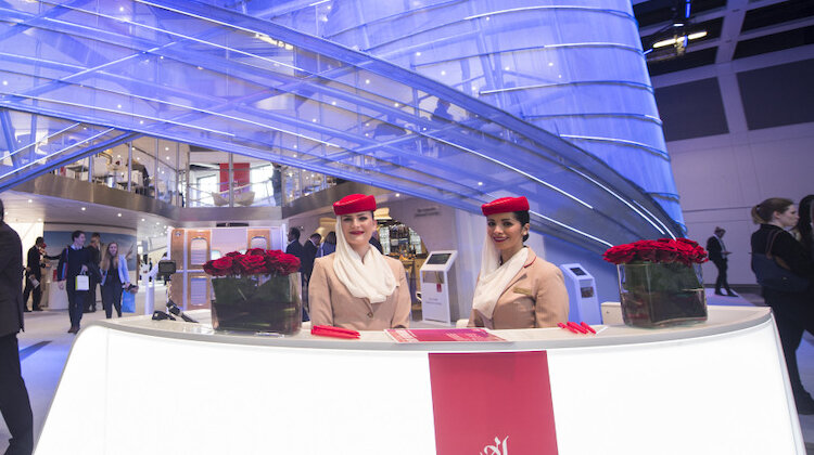 Emirates z trzypoziomowym stoiskiem Emirates Infinite Possibilities na tegorocznych targach ITB w Berlinie wydarzenia, transport - - 