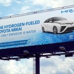 Reklamy Toyoty Mirai walczą ze smogiem