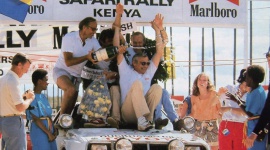 Toyota zwycięża w krainie Masajów LIFESTYLE, Motoryzacja - W latach 80. i 90. załogi Toyoty ośmiokrotnie stanęły na najwyższym podium Rajdu Safari, uznawanego za jeden z najtrudniejszych rajdów świata. Mordercza trasa pozytywnie weryfikowała jakość aut tej marki.