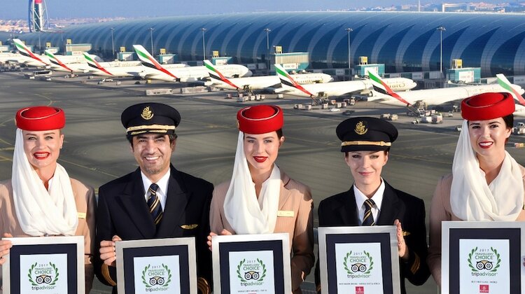 Emirates najlepszą linią lotniczą na świecie według plebiscytu TripAdvisor Travelers’ Choice Awards 2017 wydarzenia, transport - Przewoźnik zdobywa najwięcej nagród otrzymując pięć wyróżnień – w kategoriach „najlepsza linia lotnicza na świecie”, „najlepsza linia lotnicza – Bliski Wschód i Afryka”, „najlepsza klasa ekonomiczna”, „najlepsza klasa pierwsza” oraz „10 najlepszych linii lotniczych na świecie”