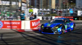 Usiądź obok kierowcy Lexusa RC F GT3 na torze w Long Beach