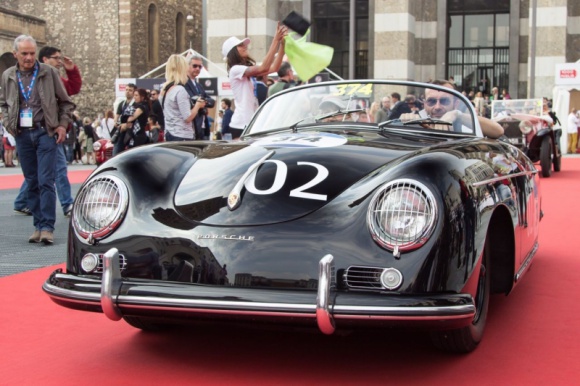 Rusza Mille Miglia! LIFESTYLE, Motoryzacja - Rusza kolejna edycja kultowego rajdu Mille Miglia. Ponad 450 załóg, w klasycznych autach sportowych będzie rywalizowało na liczącej 1000 mil trasie Brescia – Rzym - Brescia.