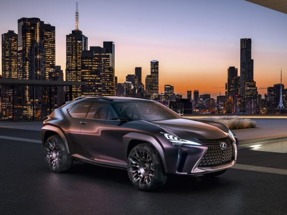 Lexus UX –początek testów jesienią