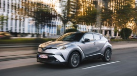 Toyota C-HR liderem segmentu SUV w Japonii