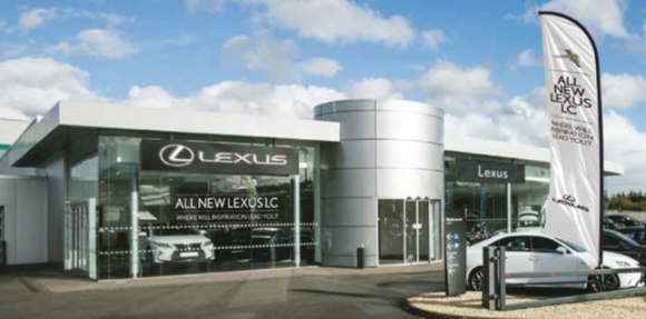 Klienci uznali salony Lexusa za najlepsze wśród brytyjskich dealerów BIZNES, Motoryzacja - Którzy producenci samochodów mają najlepszą sieć sprzedaży? W plebiscycie Drive Power 2017 organizowanym przez brytyjską redakcję magazynu Auto Express Lexus otrzymał tytuł „Best car dealers 2017” - to nie jedyna nagroda przyznana w tym plebiscycie!