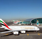 Emirates świętują odbiór 100. Airbusa A380 obniżając ceny biletów o 380 PLN w klasie ekonomicznej i 1380 PLN w klasie biznes
