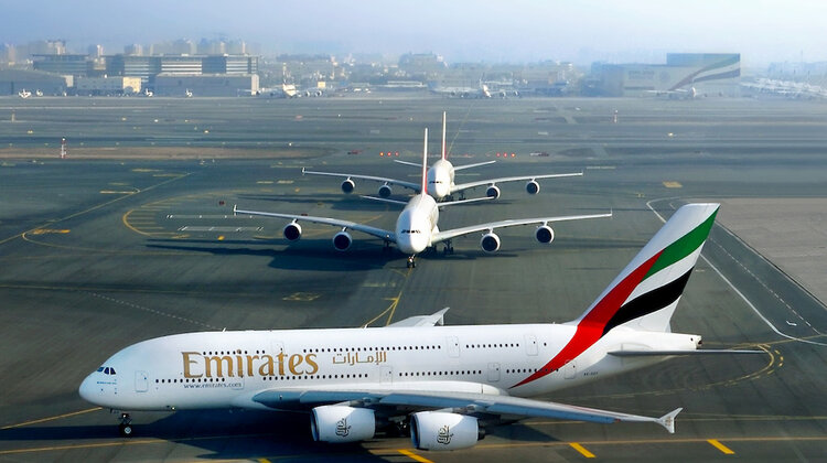 Emirates świętują odbiór 100. Airbusa A380 obniżając ceny biletów o 380 PLN w klasie ekonomicznej i 1380 PLN w klasie biznes nowe produkty/usługi, transport - Wtorek, 12 września 2017 r.