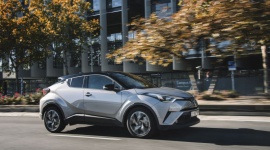 Toyota C-HR samochodem roku według Parkers LIFESTYLE, Motoryzacja - Parkers, brytyjski portal udzielający porad w zakresie kupowania, posiadania i sprzedawania samochodów, ogłosił Toyotę C-HR Nowym Samochodem Roku.