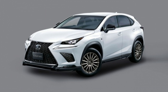 Pakiet tuningowy TRD dla nowego Lexusa NX F SPORT LIFESTYLE, Motoryzacja - Japońska firma TRD, dostawca fabrycznych rozwiązań tuningowych dla Lexusa, przedstawiła zestaw akcesoriów do tuningu odświeżonego Lexusa NX 300 / 300h F SPORT.