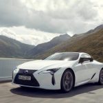 Lexus LC 500 kontra Bentley Continental Supersports