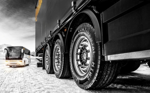 Zimówki do każdej ciężarówki BIZNES, Motoryzacja - W większości państw europejskich korzystanie z opon zimowych do pojazdów ciężarowych jest precyzyjnie zdefiniowane przez ustawodawcę.