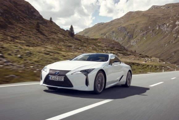 Lexus LC samochodem roku w Kanadzie