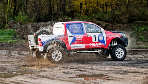 Barwy Dakaru pod Poznaniem LIFESTYLE, Motoryzacja - 24 marca odbędzie się druga edycja motoryzacyjnej imprezy Barwy Dakaru. Na miłośników samochodów terenowych i sportów motorowych czekają ciekawe atrakcje.