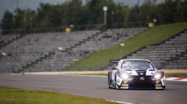 Lexus rusza do wyścigów LIFESTYLE, Motoryzacja - W tym tygodniu rozpoczynają się wyścigi dwóch ważnych serii – europejskiej Blancpain GT i japońskiej Super GT, do których Lexus wystawił swoje najszybsze samochody – wyścigowe modyfikacje sportowych coupe Lexus RC i Lexus LC.