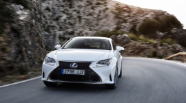 Lexus RC znów triumfuje w testach bezpieczeństwa