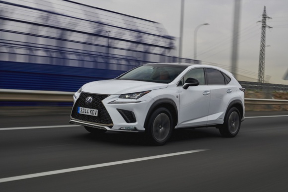 Lexus i Toyota dominują w rankingu wartości LIFESTYLE, Motoryzacja - Kanadyjska firma analityczna Vincentric uznała Lexusa za markę o największej wartości w segmencie luksusowych SUV-ów i crossoverów pod względem opłacalności posiadania, zaś pięć modeli Lexusa zajęło najwyższe miejsca w swoich segmentach.