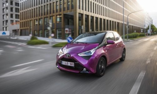 Toyota Aygo – maluch na wojnie z nudą