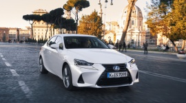 Nowy Lexus IS - pierwsze szczegóły LIFESTYLE, Motoryzacja - Japoński magazyn Mag-X opublikował pierwsze informacje na temat nowej generacji sedana Lexus IS, która ma zadebiutować w roku 2020.