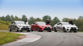 Z Lexusem na tor Indianapolis LIFESTYLE, Motoryzacja - Po wakacjach w Stanach Zjednoczonych rusza Lexus Performance Driving School – program szkoleń jazdy wyścigowej, w którym będą mogli wziąć udział wszyscy zainteresowani.