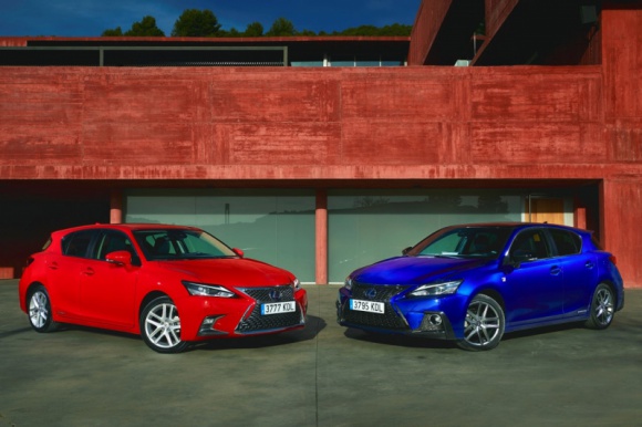 Lexus CT - pierwszy luksusowy hatchback z napędem hybrydowym LIFESTYLE, Motoryzacja - W ofercie Lexusa można znaleźć jedenaście modeli samochodów z napędem hybrydowym, w tym hatchbacka oznaczonego symbolem CT.