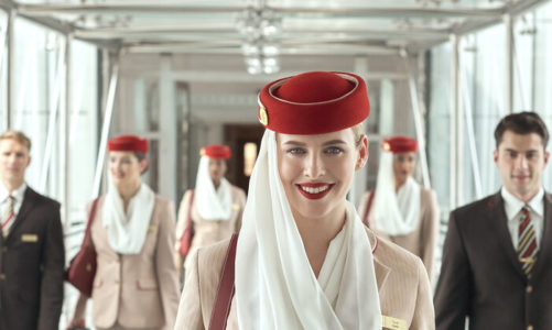 Prawie 700 Polaków pracuje już jako członkowie załogi pokładowej Emirates. Jak dołączyć do międzynarodowego zespołu przewoźnika?