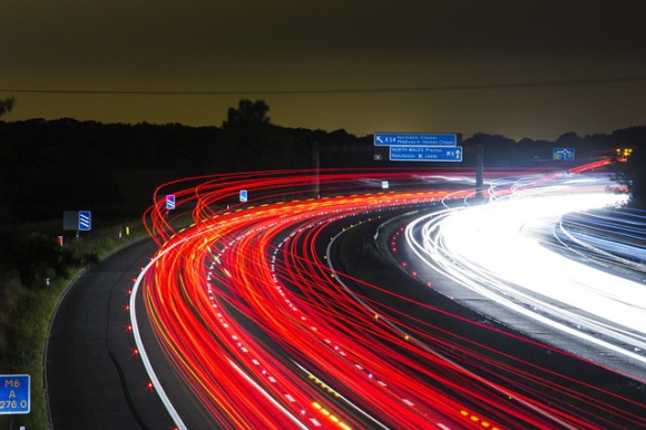 Zalety Monitoringu Floty BIZNES, Motoryzacja - System monitorowania pojazdów oparty o technologie GPS i GSM ma wiele zastosowań. Pozwól nam opowiedzieć, jak możesz udoskonalić działanie swojej firmy!